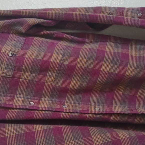 SLIGHTLY USED CAMBRIDGE CLASSICS LONG SLEEVE PLAID SIZE SMALL 100%COTTON - Picture 6 of 12